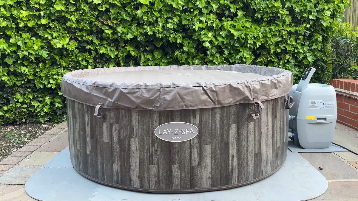 Lay-Z-Spa Napa hot tub covered with a protective cover